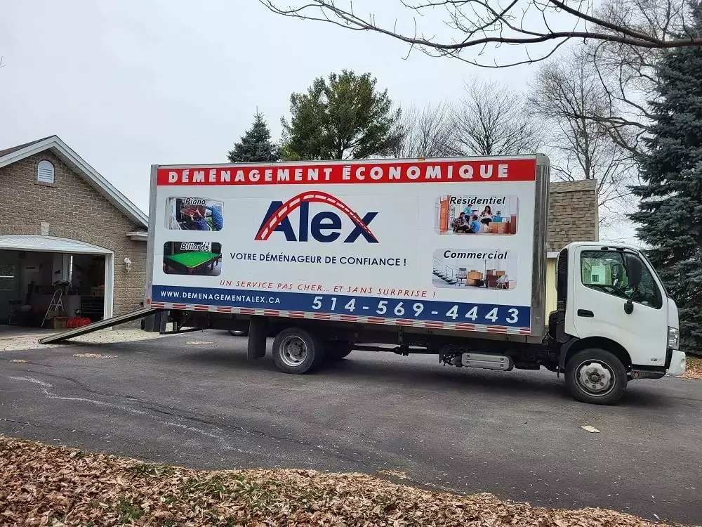 move Montreal to Val-d'Or