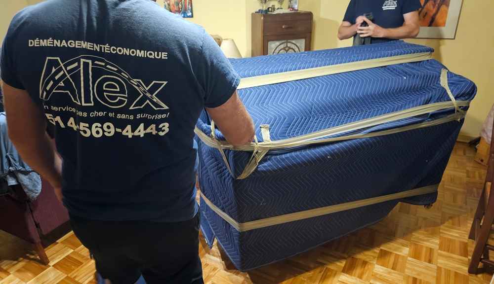 Combien coûte un déménagement de piano de Brossard à Toronto ?